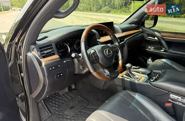 Внедорожник / Кроссовер Lexus LX 2019 в 