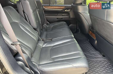 Внедорожник / Кроссовер Lexus LX 2019 в 