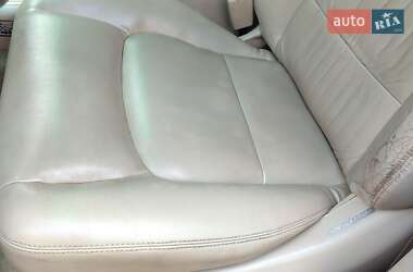 Внедорожник / Кроссовер Lexus LX 2006 в 