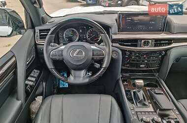 Внедорожник / Кроссовер Lexus LX 2021 в 