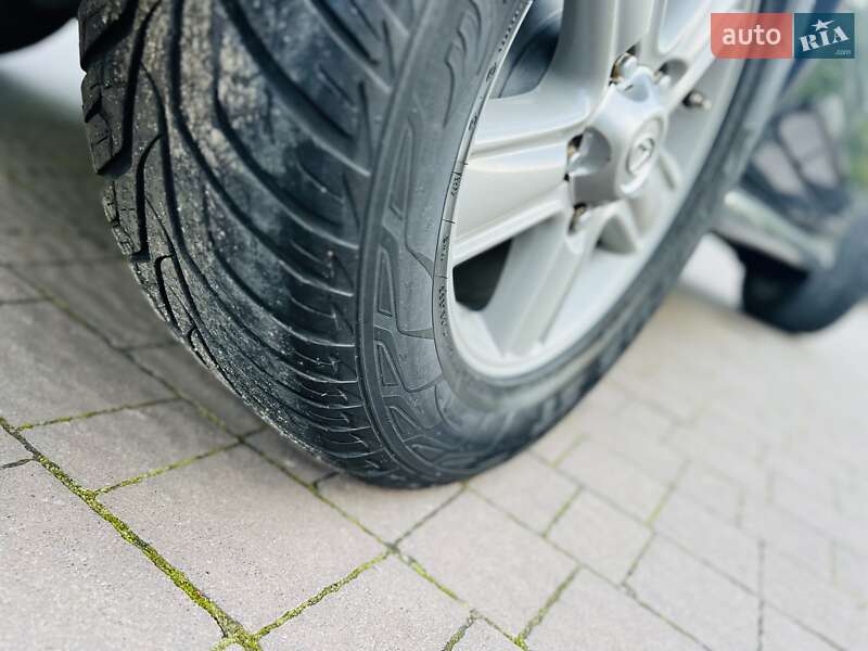 Позашляховик / Кросовер Lexus LX 2004 в Хмельницькому