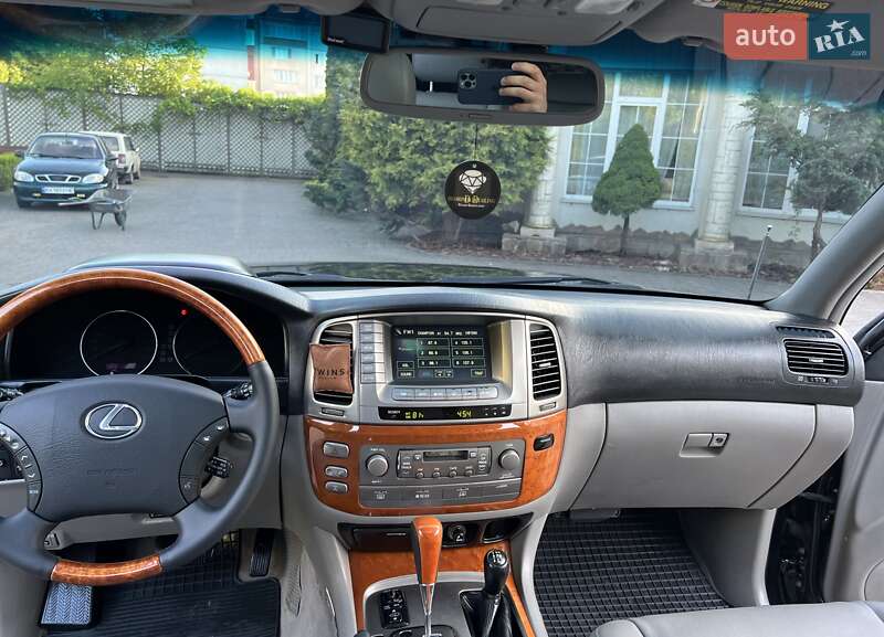 Позашляховик / Кросовер Lexus LX 2004 в Хмельницькому