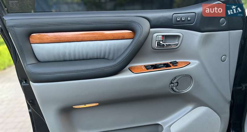 Позашляховик / Кросовер Lexus LX 2004 в Хмельницькому