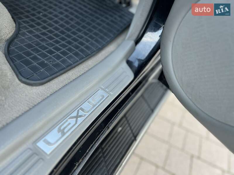 Позашляховик / Кросовер Lexus LX 2004 в Хмельницькому