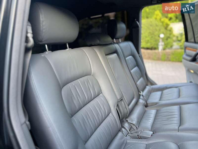 Позашляховик / Кросовер Lexus LX 2004 в Хмельницькому