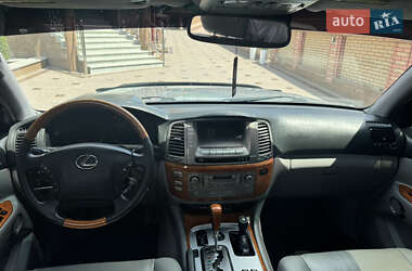 Внедорожник / Кроссовер Lexus LX 2006 в 