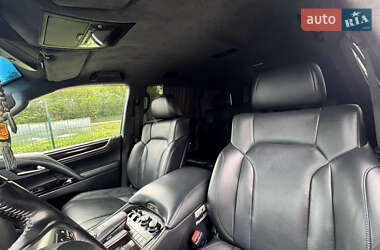 Позашляховик / Кросовер Lexus LX 2017 в 