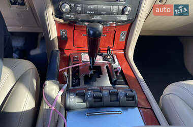 Внедорожник / Кроссовер Lexus LX 2008 в 