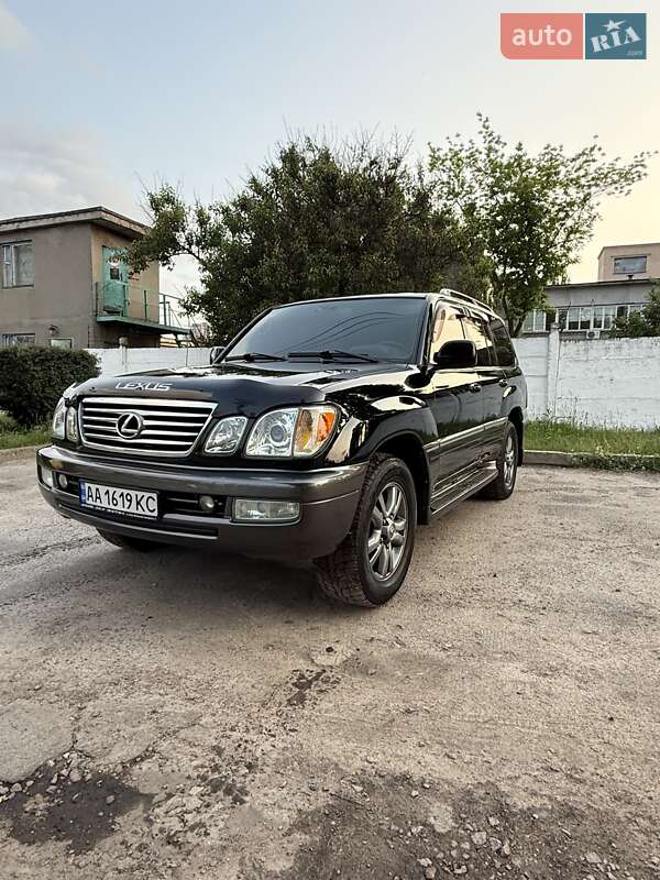 Внедорожник / Кроссовер Lexus LX 2004 в Киеве