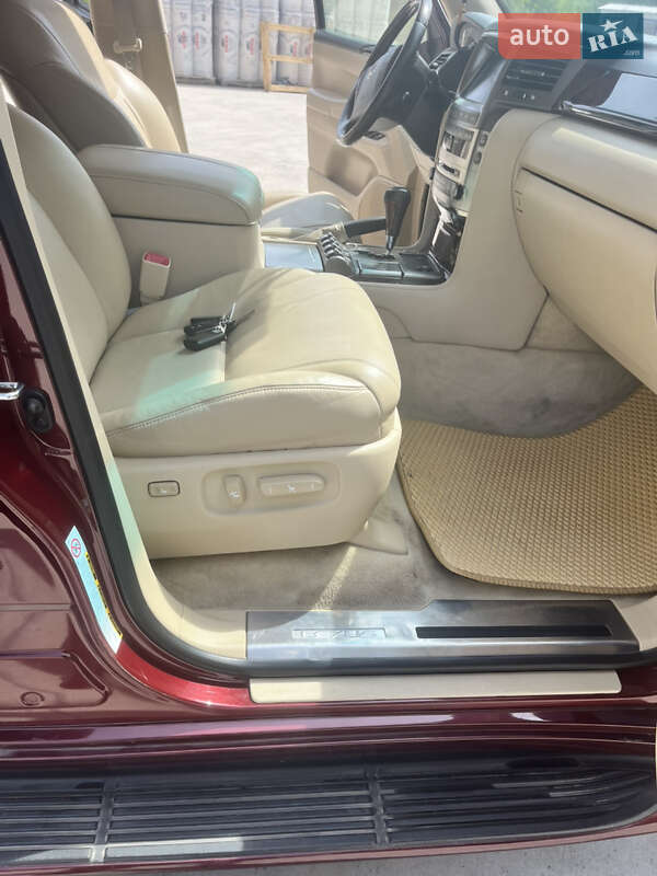 Позашляховик / Кросовер Lexus LX 2011 в Львові