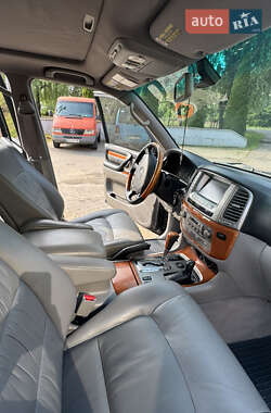 Внедорожник / Кроссовер Lexus LX 2005 в 