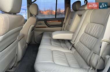 Внедорожник / Кроссовер Lexus LX 2003 в 