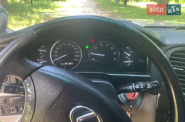Внедорожник / Кроссовер Lexus LX 2003 в 