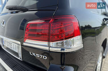 Внедорожник / Кроссовер Lexus LX 2011 в 
