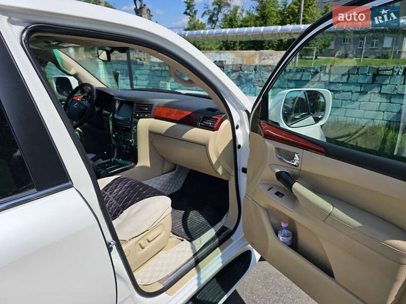 Внедорожник / Кроссовер Lexus LX 2008 в Днепре
