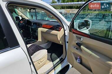 Внедорожник / Кроссовер Lexus LX 2008 в 