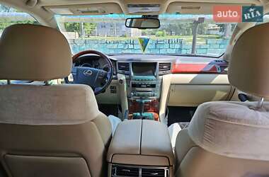 Внедорожник / Кроссовер Lexus LX 2008 в 