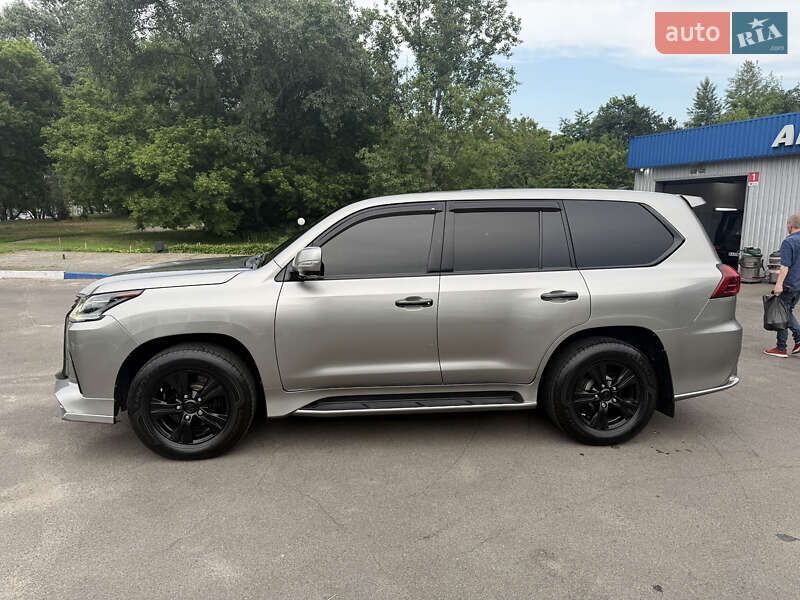 Внедорожник / Кроссовер Lexus LX 2016 в 