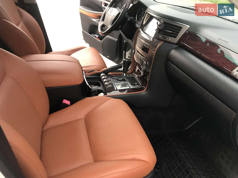 Позашляховик / Кросовер Lexus LX 2011 в Калинівці