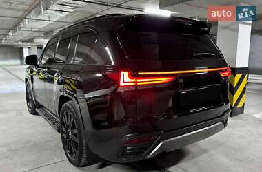 Внедорожник / Кроссовер Lexus LX 2023 в 