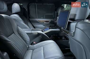 Внедорожник / Кроссовер Lexus LX 2023 в 