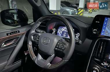 Внедорожник / Кроссовер Lexus LX 2023 в 