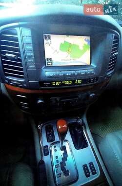 Позашляховик / Кросовер Lexus LX 2006 в 