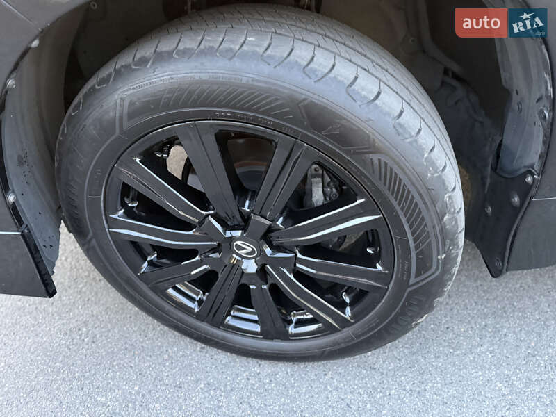 Внедорожник / Кроссовер Lexus LX 2019 в Днепре