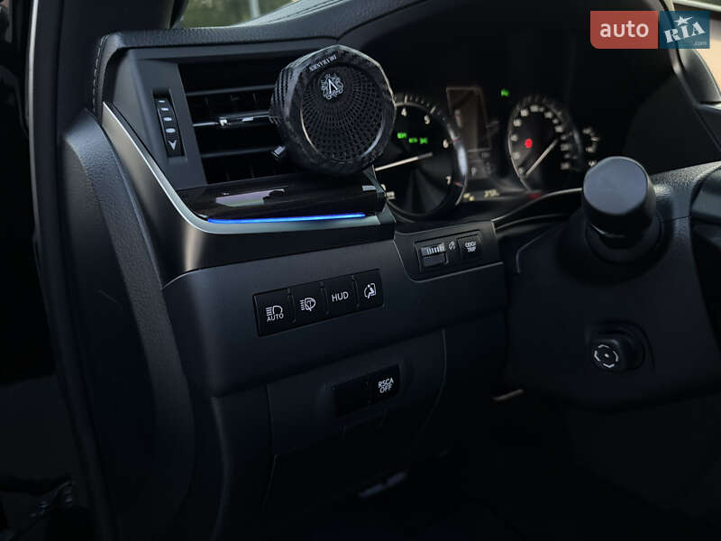 Внедорожник / Кроссовер Lexus LX 2019 в Днепре