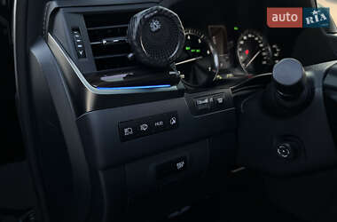 Позашляховик / Кросовер Lexus LX 2019 в 
