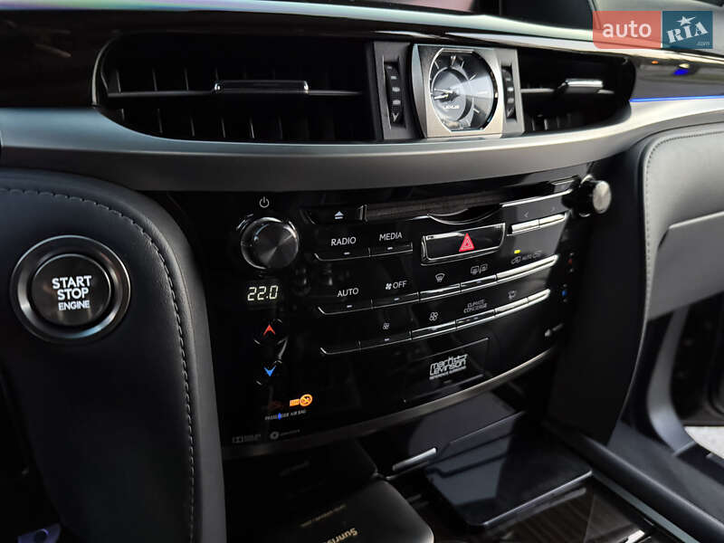 Внедорожник / Кроссовер Lexus LX 2019 в Днепре