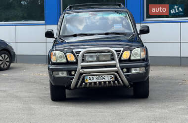 Внедорожник / Кроссовер Lexus LX 2005 в 