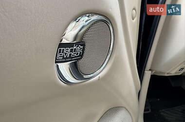 Внедорожник / Кроссовер Lexus LX 2005 в 