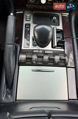 Внедорожник / Кроссовер Lexus LX 2013 в 