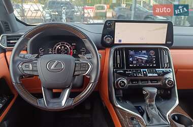 Внедорожник / Кроссовер Lexus LX 2021 в 