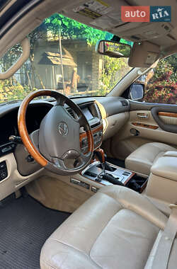 Внедорожник / Кроссовер Lexus LX 2006 в 