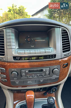 Внедорожник / Кроссовер Lexus LX 2006 в 