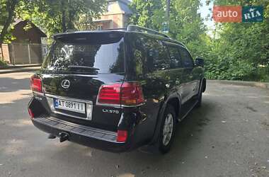 Внедорожник / Кроссовер Lexus LX 2008 в 
