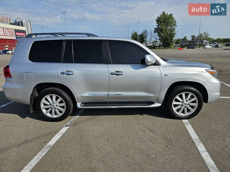 Позашляховик / Кросовер Lexus LX 2008 в Києві