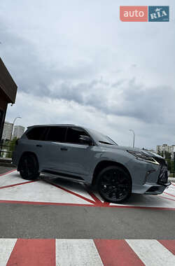 Внедорожник / Кроссовер Lexus LX 2017 в 