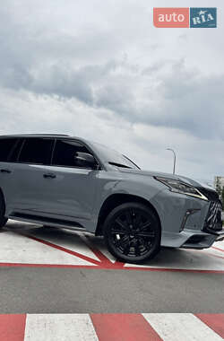 Внедорожник / Кроссовер Lexus LX 2017 в 