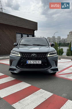 Внедорожник / Кроссовер Lexus LX 2017 в 