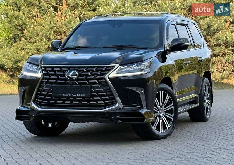 Позашляховик / Кросовер Lexus LX 2016 в Рівному