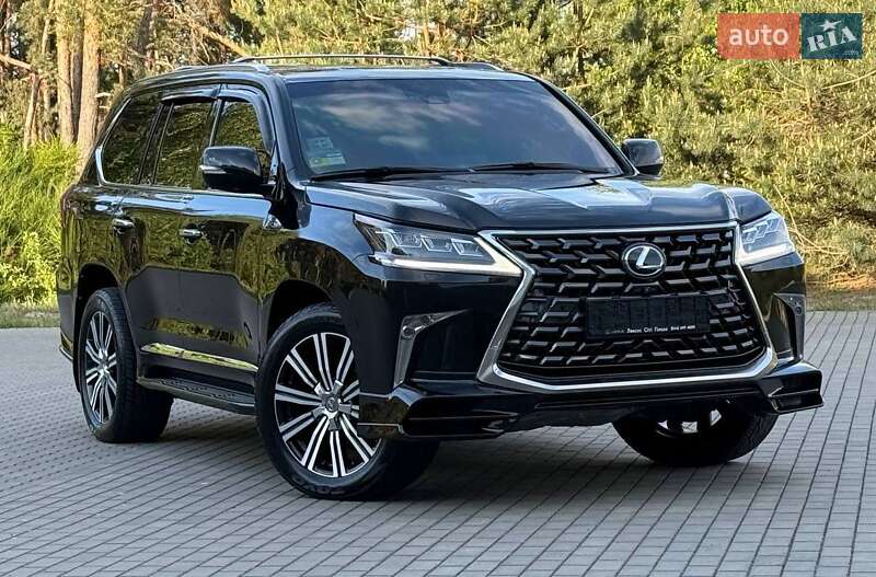 Позашляховик / Кросовер Lexus LX 2016 в Рівному
