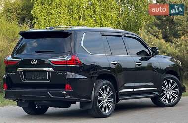 Позашляховик / Кросовер Lexus LX 2016 в 
