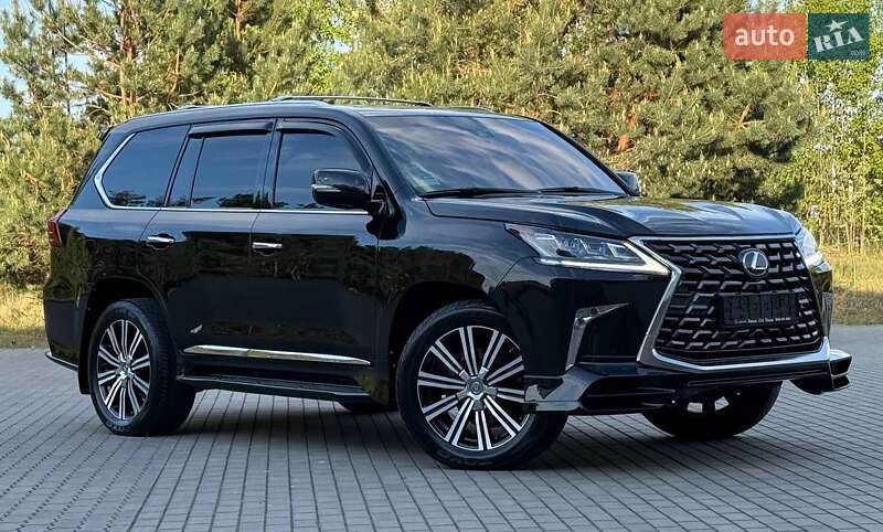 Позашляховик / Кросовер Lexus LX 2016 в Рівному