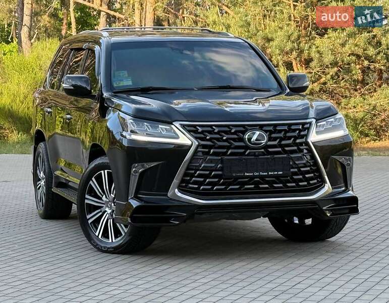 Позашляховик / Кросовер Lexus LX 2016 в Рівному