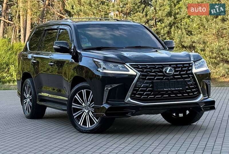 Позашляховик / Кросовер Lexus LX 2016 в Рівному