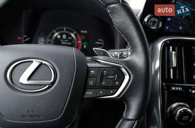 Позашляховик / Кросовер Lexus LX 2024 в 