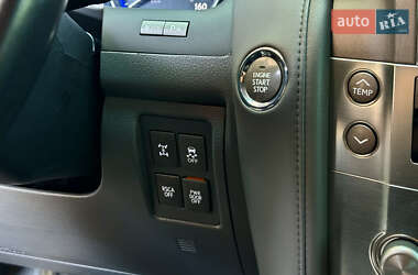 Позашляховик / Кросовер Lexus LX 2008 в 